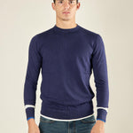Maglia da uomo girocollo manica lunga in tessuto misto viscosa. Stile moderno e comfort quotidiano. OC1F2W5M85 BLU OVER-D