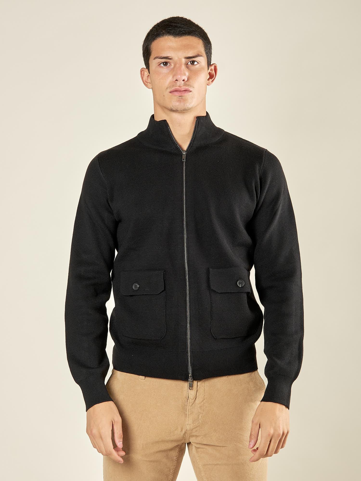 Maglia da Uomo Invernale in Misto Lana con Zip e Tasche con Pattine. Calda, Elegante e Funzionale. CON4061225 BLACK CONSENSO