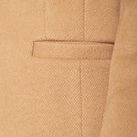 Cappotto donna monopetto ad un bottone. Tasche a filetto, petto a lancia e martingala sul retro. CP003470 CAMMELLO ARTIGLI