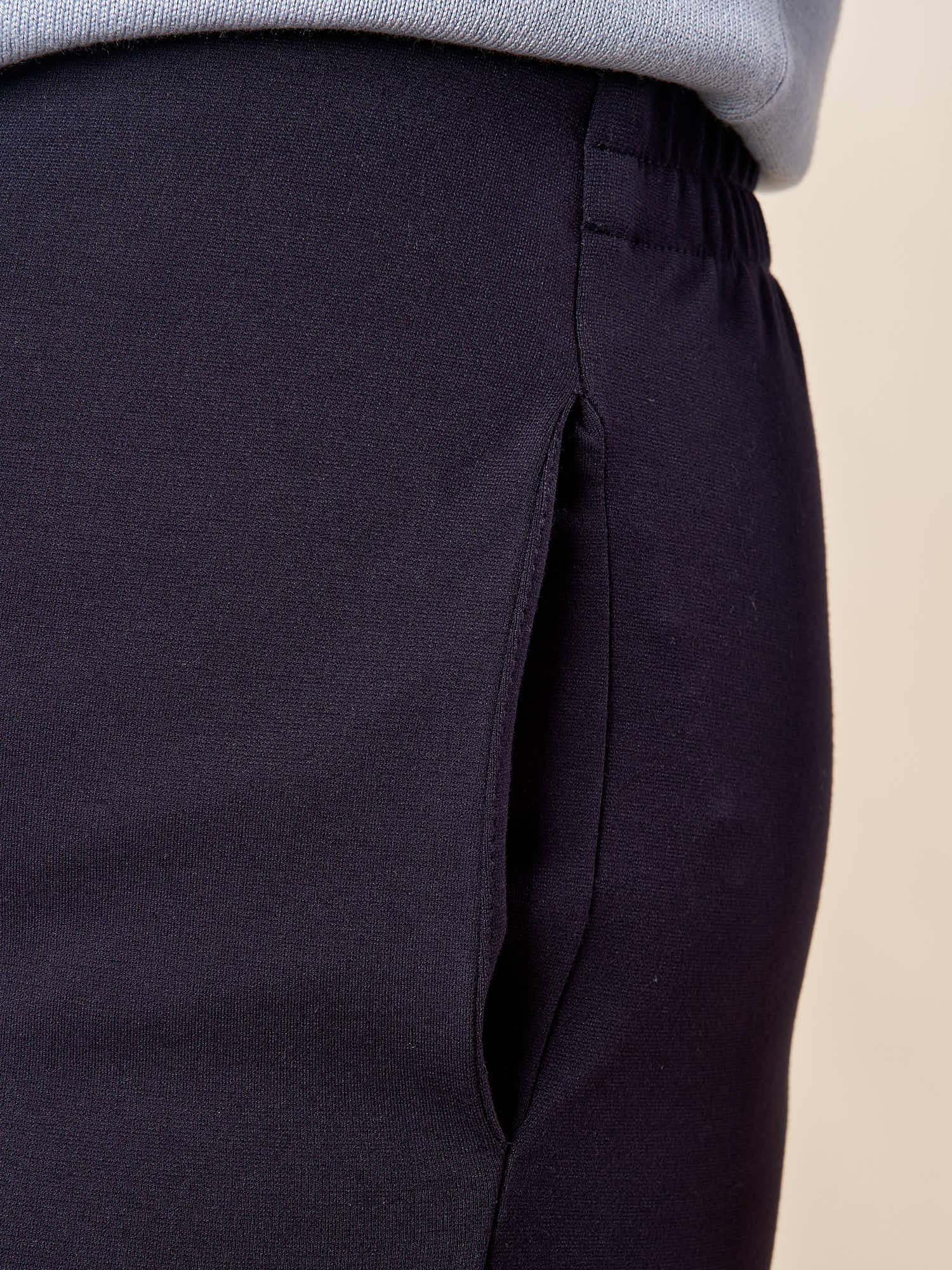 Pantalone Donna Curvy in Punto Milano  Vestibilità a Sigaretta, Tasche a Filetto, Lunghezza alla Caviglia. F708YBFAGGIA BLU Lizalù