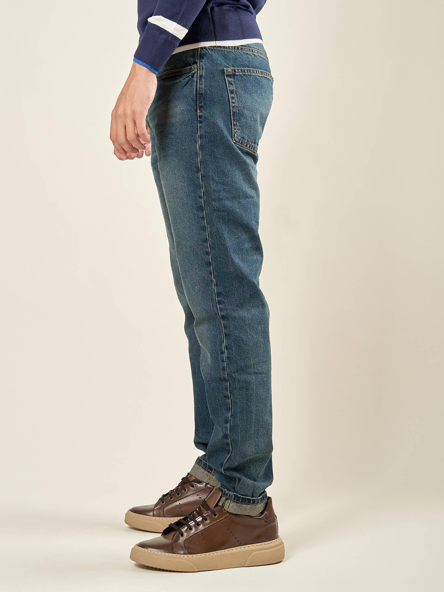 Jeans Uomo 5 Tasche Regular Fit Lavaggio Scuro. M49304 DENIM GUY
