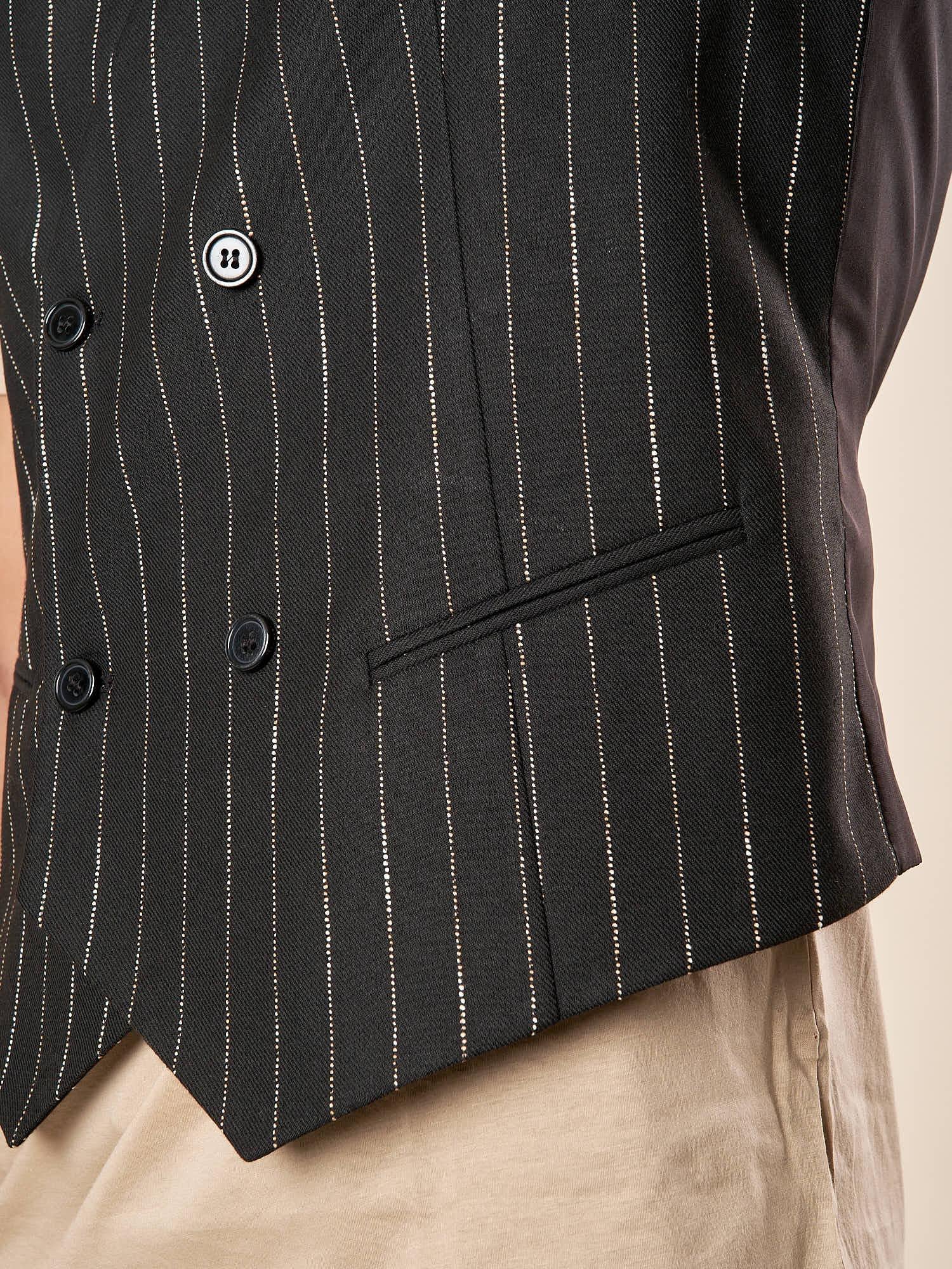 Gilet da Uomo Doppio Petto in Tessuto Gessato  Eleganza Sartoriale con Tasche a Frisi. OE12W5I01 NERO OVER-D