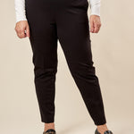 Pantalone Donna Curvy in Punto Milano  Vestibilità a Sigaretta, Tasche a Filetto, Lunghezza alla Caviglia. F708YBFAGGIA NERO Lizalù