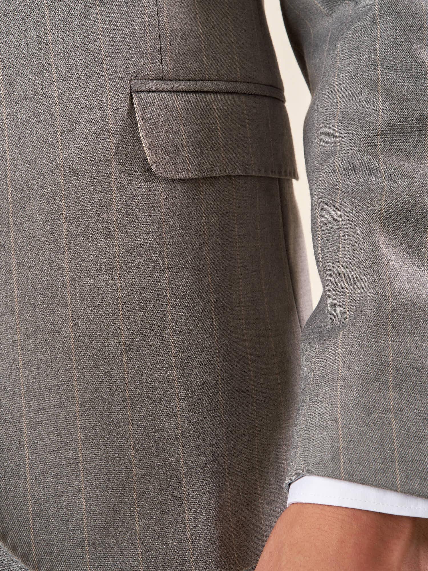 Abito da Uomo Gessato  Giacca Foderata con Pattine e Pantalone con Tasche allAmericana, Vestibilità Regular OC1F2W5A03 GRIGIO OVER-D