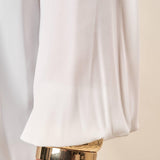 Blusa Donna Curvy Manica Lunga con Scollo a Barca e Risvolto  Vestibilità Svasata ed Elastico sui Polsi. F551YBFKIKI PANNA Lizalù