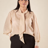 Camicia Donna in tessuto lurex effetto seta con sciarpina al collo. PB8809 BEIGE PATRIZIA BLASIO