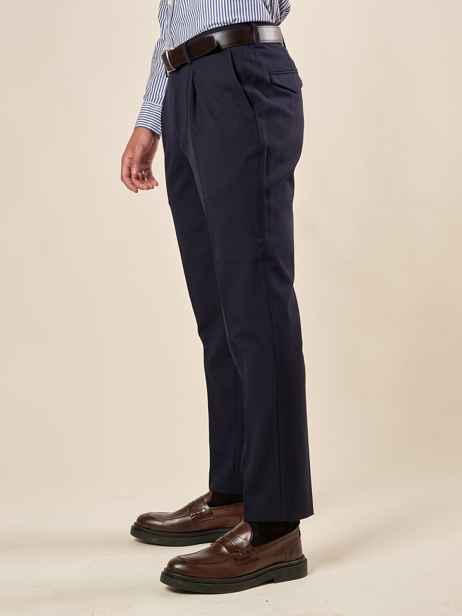 Pantalone da Uomo con Pence  Vestibilità Regular, Tasche allAmericana e Pattine Posteriori. PSI1802H BLU HAMAKI-HO