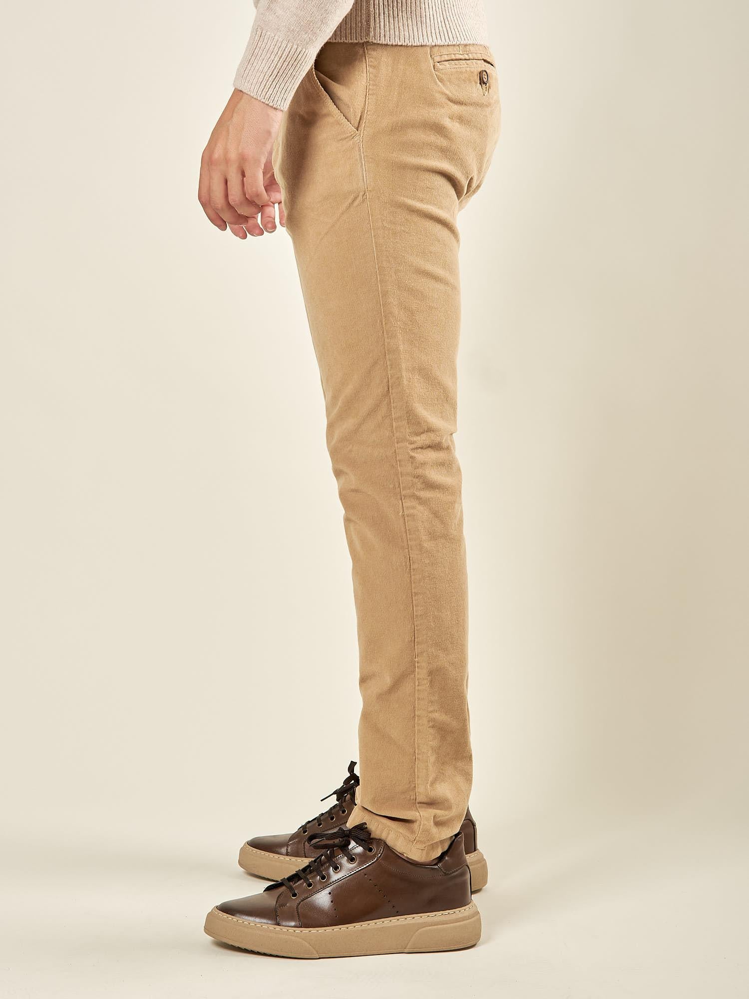 Pantalone Uomo Invernale in Velluto 1000 Righe. Eleganza Classica e Comfort Moderno. M49436 CAMEL GUY