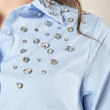 Camicia donna in cotone con applicazioni di pietre. CA002958 CELESTE ARTIGLI