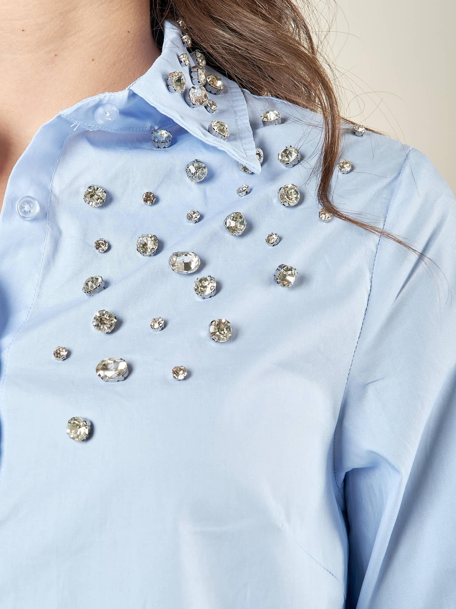 Camicia donna in cotone con applicazioni di pietre. CA002958 CELESTE ARTIGLI