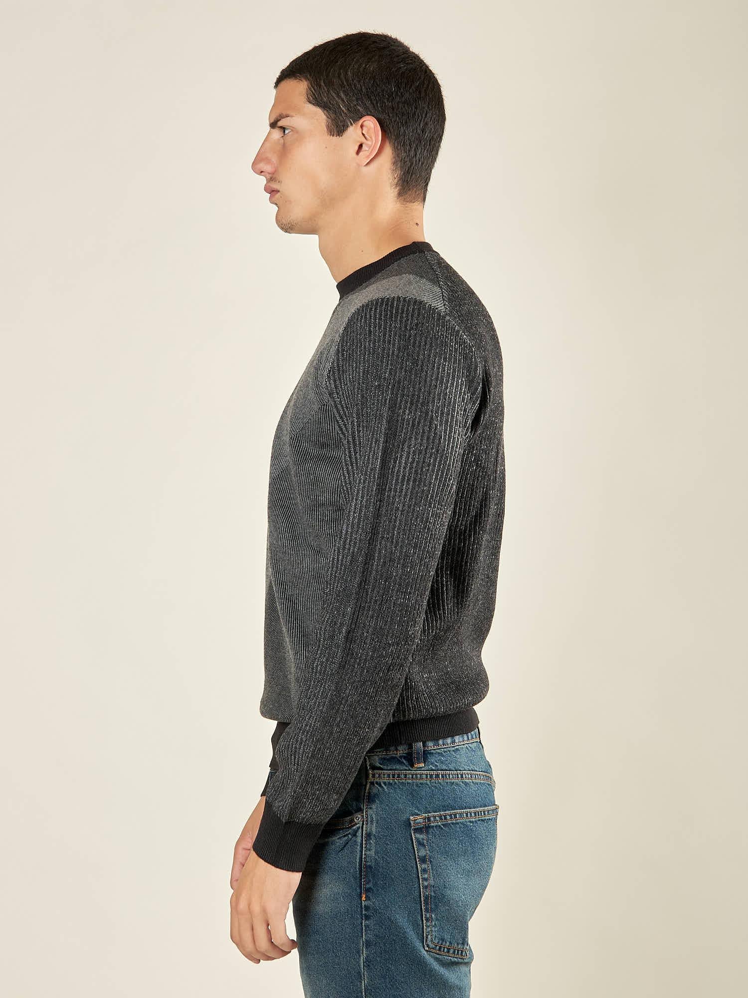 Maglia Uomo Invernale in Poly Wool Finezza 12 con Intarsi Rombi. CON4131225 BLACK CONSENSO