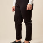 Pantalone Donna Curvy in Punto Milano  Vestibilità a Sigaretta, Tasche a Filetto, Lunghezza alla Caviglia. F708YBFAGGIA NERO Lizalù