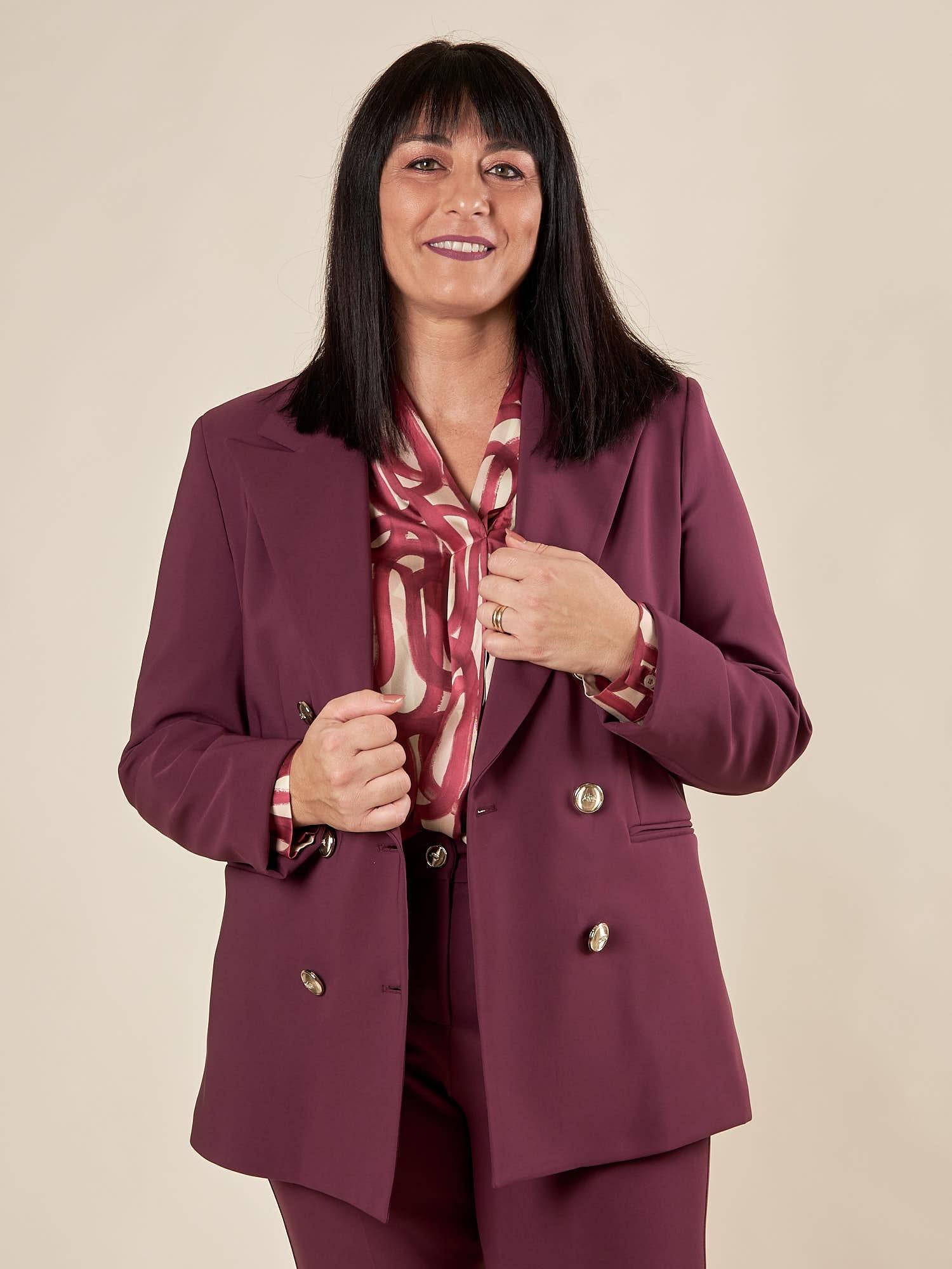 Giacca Donna Curvy doppiopetto in tessuto tecnico foderato con bottoni oro. F299YBFALICE BURGUNDY Lizalù