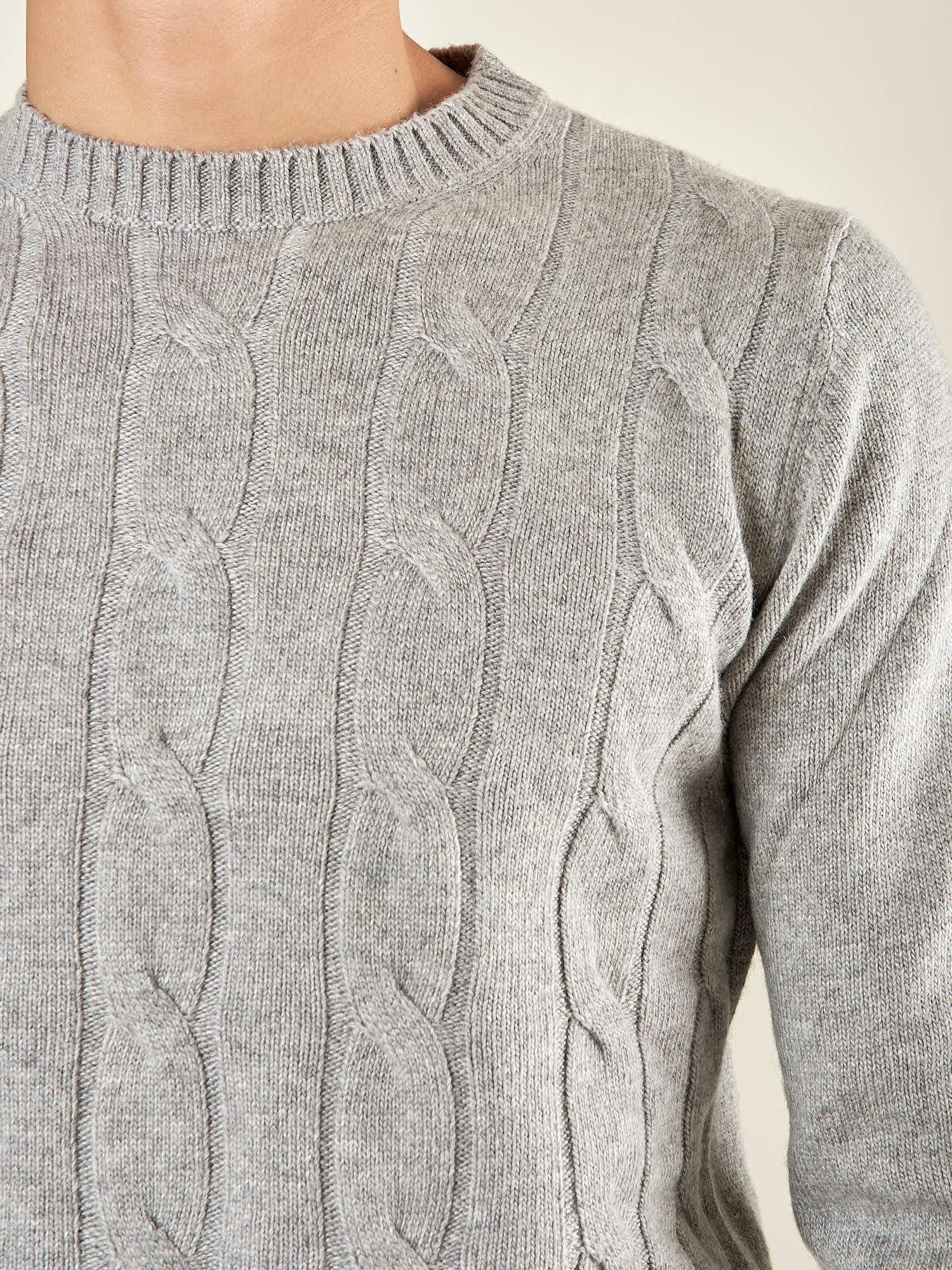 Maglia Uomo in Misto Cashmere a Trecce. Eleganza e Comfort per Ogni Occasione. CON4209225 FELTRO CONSENSO