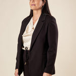 Blazer Donna Curvy in Punto Milano  Rever Classico e Tasca con Friso. F646YBFFILLY NERO Lizalù