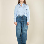 Jeans donna modello balloon. Vestibilità mom fit con laccetto tono su tono. F32129 JEANS BASEVENTI