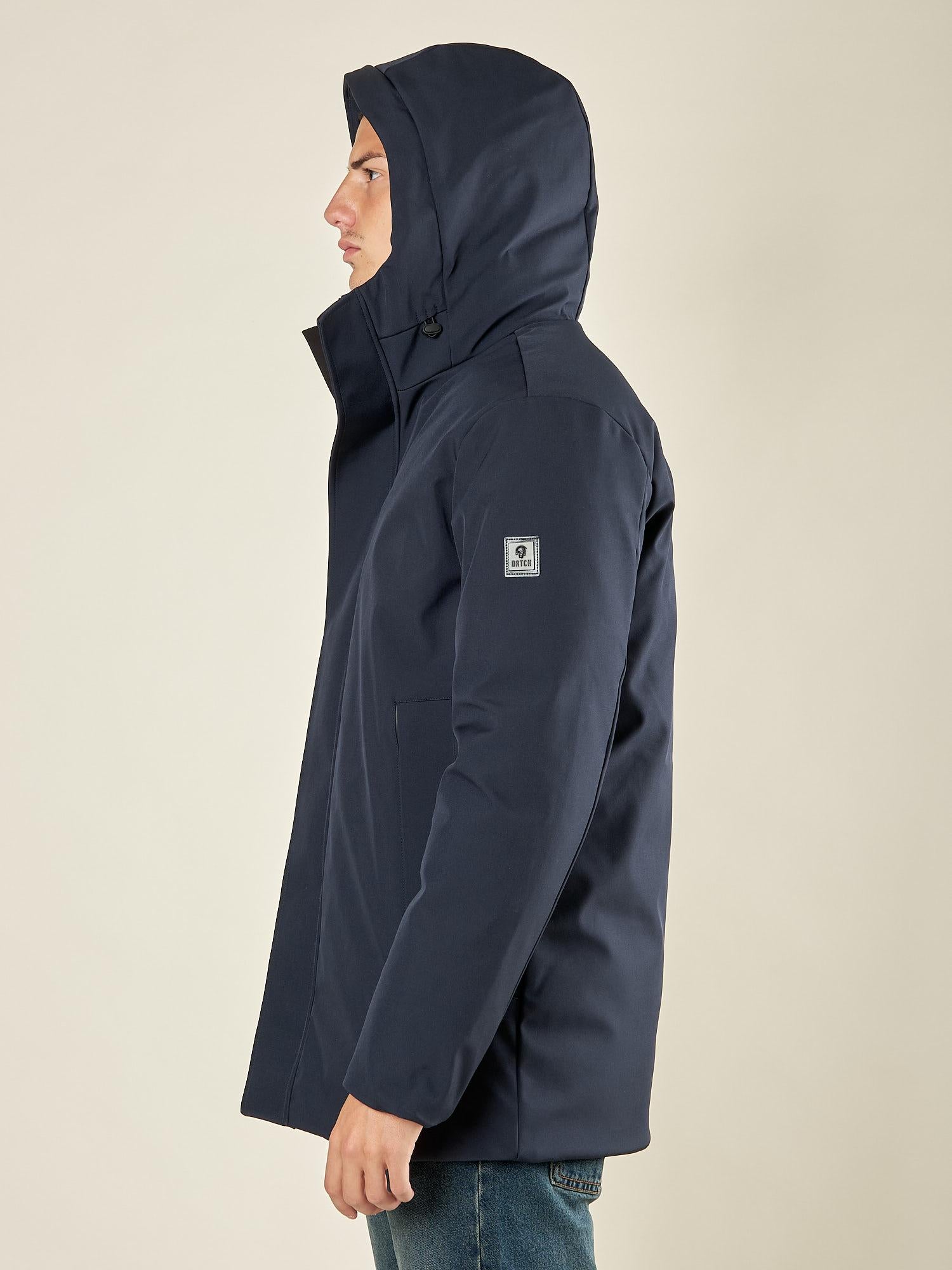 Giubbino Uomo Invernale Soft Shell con Cappuccio. Lunghezza Media. DM9623 BLU DATCH