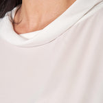 Blusa Donna Curvy Manica Lunga con Scollo a Barca e Risvolto  Vestibilità Svasata ed Elastico sui Polsi. F551YBFKIKI PANNA Lizalù