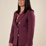 Giacca Donna Curvy doppiopetto in tessuto tecnico foderato con bottoni oro. F299YBFALICE BURGUNDY Lizalù