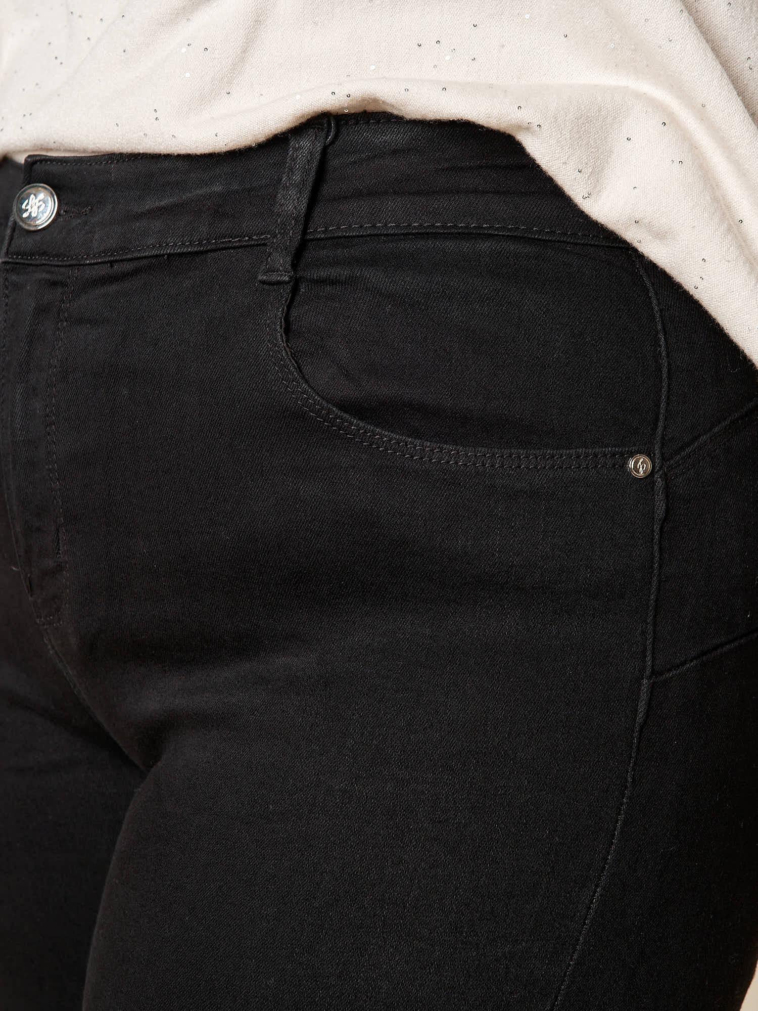 Pantalone Donna Curvy in Cotone Jeansato a Zampa con Effetto Push-Up e Cinque Tasche. F883YBFLZ1030 NERO Lizalù