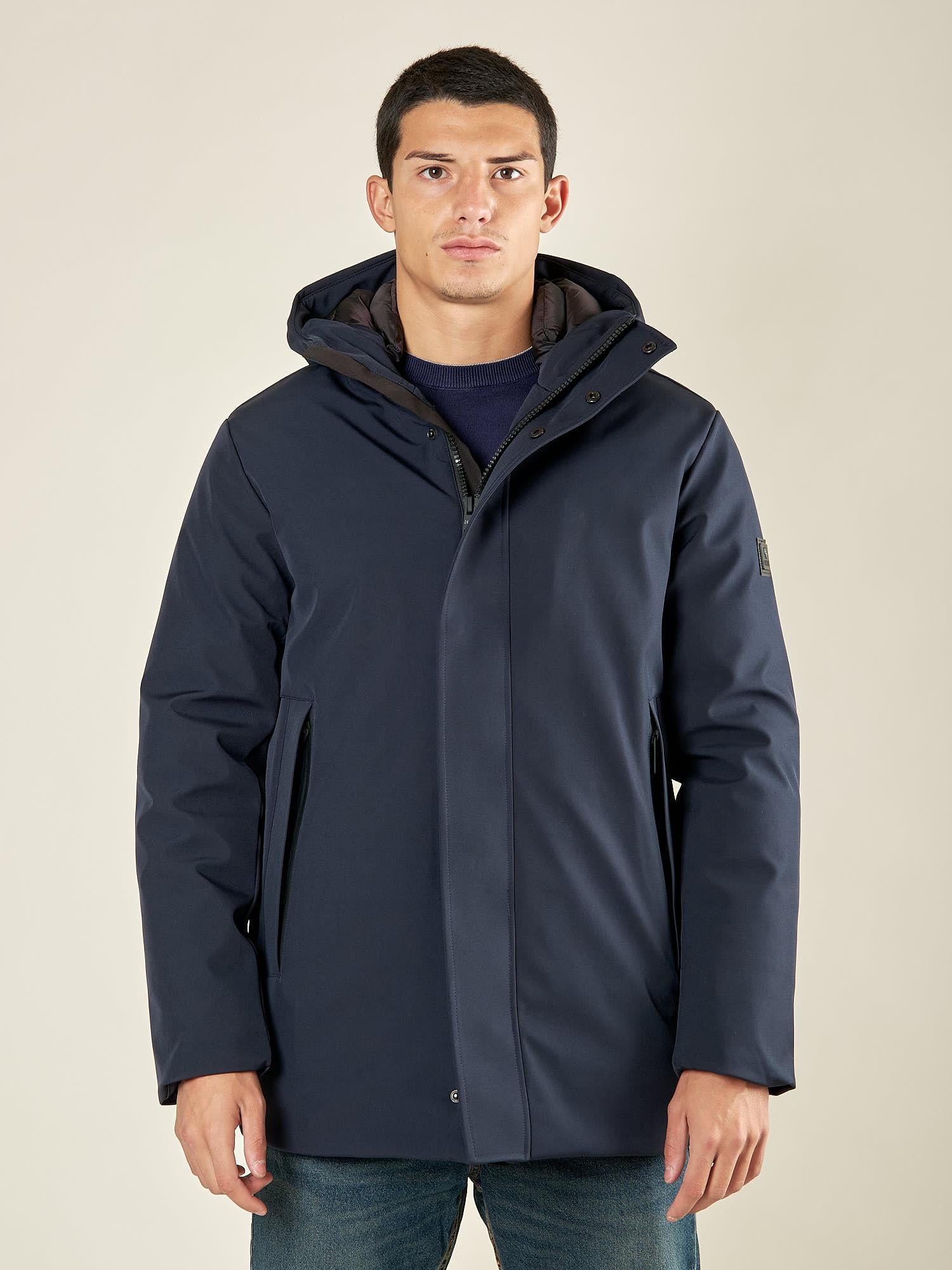 Giubbino Uomo Invernale Soft Shell con Cappuccio. Lunghezza Media. DM9623 BLU DATCH