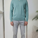 Maglia Uomo 100% Cotone Scollo a V a Manica Lunga  Eleganza Essenziale e Comfort Naturale. CON3701900 ACQUAMARINE CONSENSO Uomo 