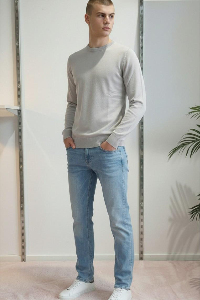 Maglia Uomo 100% Cotone a Manica Lunga  Comfort Naturale e Stile Versatile CON3700900 ASH GREY CONSENSO Uomo 