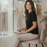 T-Shirt Donna in Cotone Elasticizzato con Ricamo Floreale. TS004896 NERO ARTIGLI 