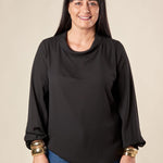 Blusa Donna Curvy Manica Lunga con Scollo a Barca e Risvolto  Vestibilità Svasata ed Elastico sui Polsi. F551YBFKIKI NERO Lizalù 