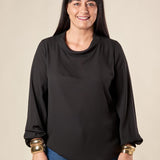 Blusa Donna Curvy Manica Lunga con Scollo a Barca e Risvolto  Vestibilità Svasata ed Elastico sui Polsi. F551YBFKIKI NERO Lizalù 