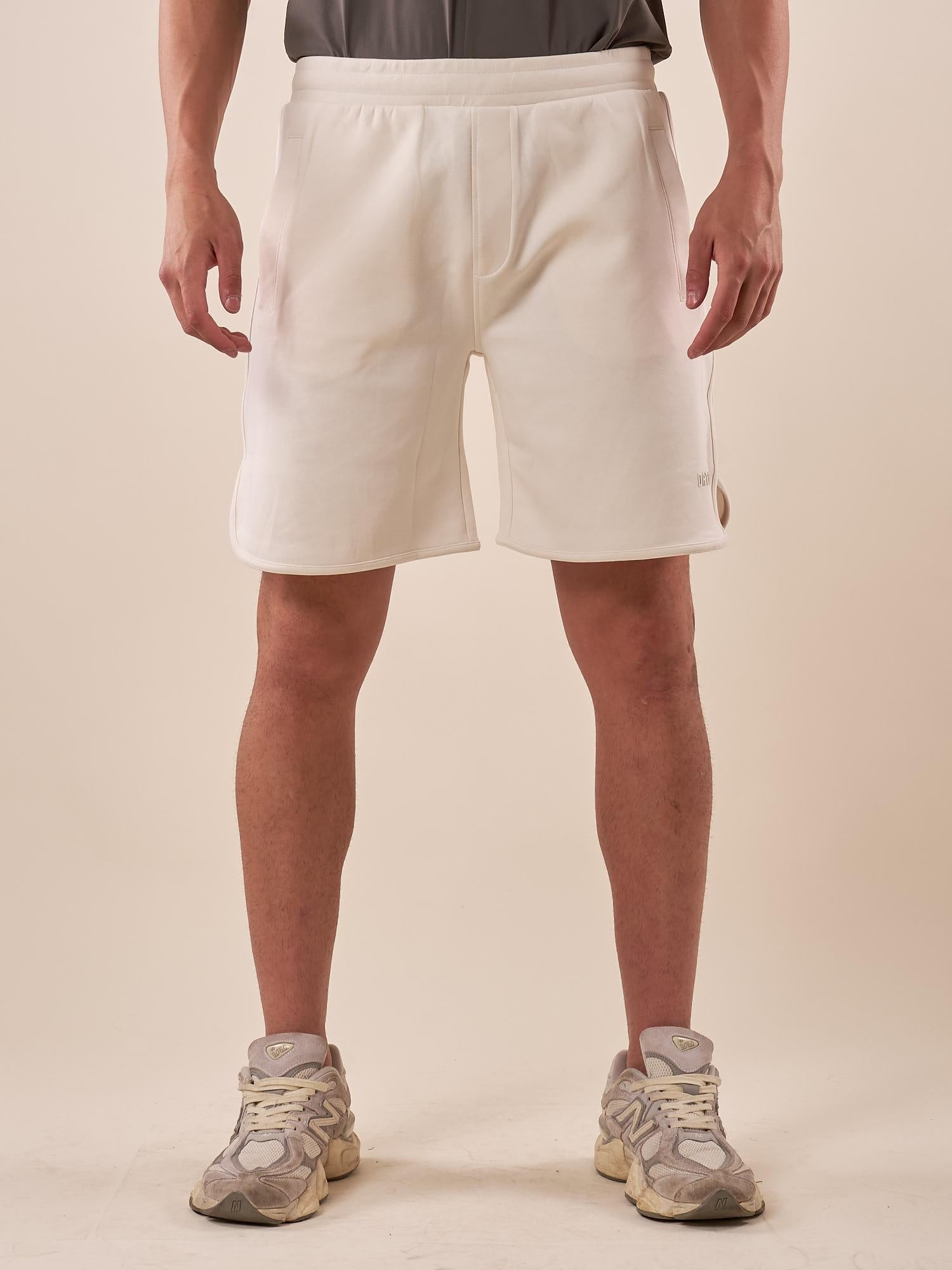 Bermuda Uomo in misto cotone sportivo. DM9221 LUNAR WHITE DATCH Uomo 