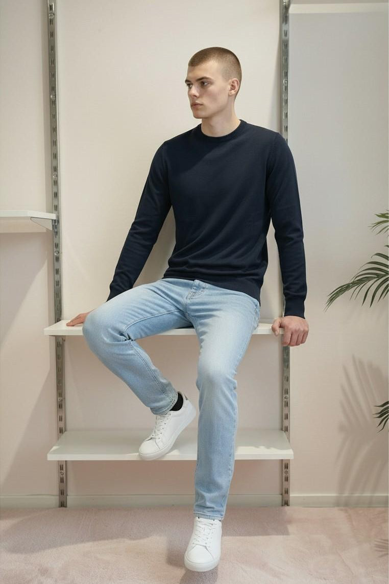 Maglia Uomo 100% Cotone a Manica Lunga  Comfort Naturale e Stile Versatile CON3700900 NAVY CONSENSO Uomo 