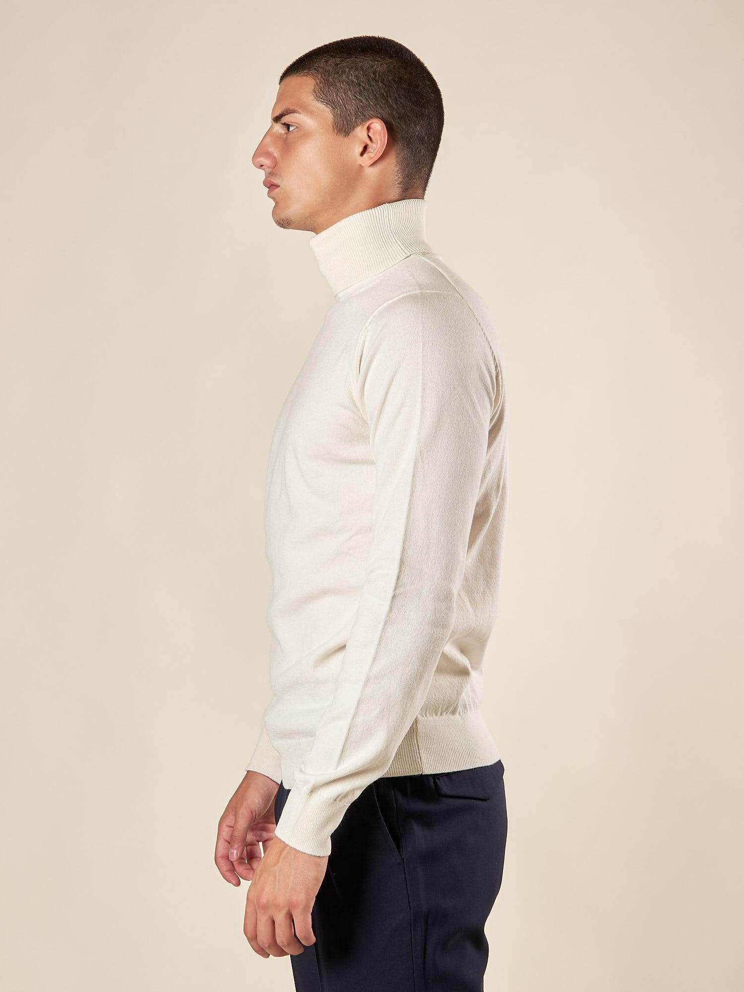 Dolcevita Uomo in Misto Lana. Calore, eleganza e versatilità invernale CON3012900 ECRU CONSENSO 