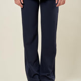 Pantalone palazzo donna in scuba crepe con bande laterali in raso. Eleganza fluida e comfort contemporaneo. PA003479 BLU ARTIGLI 