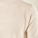 Maglia Uomo Invernale in Morbido Tessuto con Mezzo Collo Rigato. Eleganza e Comfort in un Solo Capo. DM9572 PANNA DATCH 