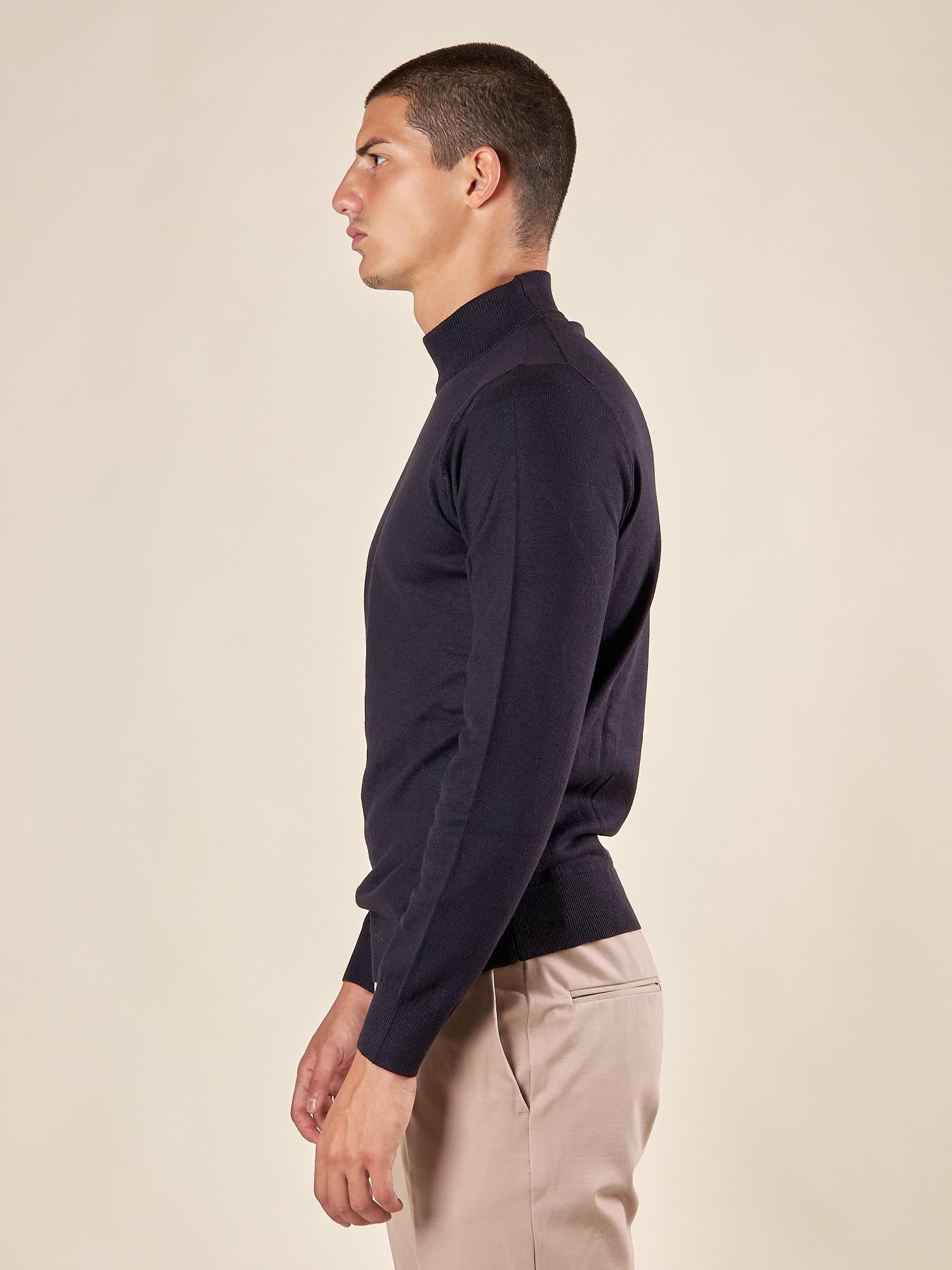 Lupetto Uomo in Misto Lana. Calore naturale e stile essenziale per linverno CON/3013900 NAVY CONSENSO 