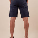 Bermuda Uomo in cotone elasticizzato con pince e risvolto tasca america. M48635 BLU GUY 