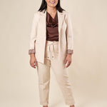 Giacca Donna Curvy in Punto Milano  Stile Elegante con Dettagli Grintosi. F646YBFGIULIA CREMA Lizalù 