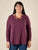 Maglia Donna Curvy in Viscosa  Scollo a V, Manica Raglan e Micro Paillettes Tono su Tono.