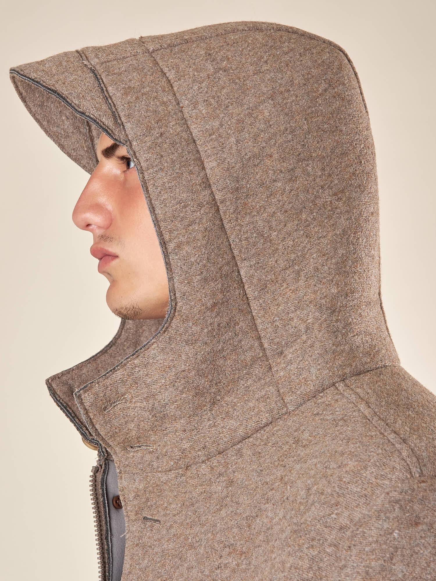 Giaccone da Uomo in Tessuto Scuba  Parka con Cappuccio, Stile Tecnico e Comfort Termico OC1F2W5J35 BEIGE OVER-D 