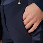 Pantalone palazzo donna in scuba crepe con bande laterali in raso. Eleganza fluida e comfort contemporaneo. PA003479 BLU ARTIGLI 