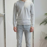 Maglia Uomo 100% Cotone Scollo a V a Manica Lunga  Eleganza Essenziale e Comfort Naturale. CON3701900 ASH GREY CONSENSO 