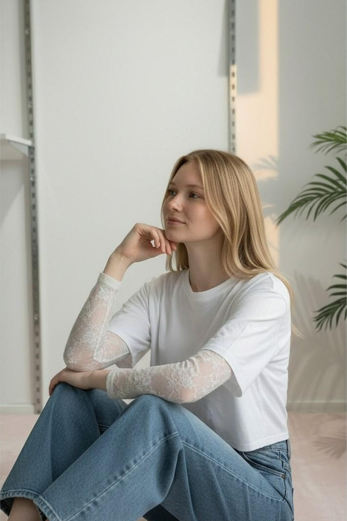 T-shirt Donna Manica Corta Ampia con Body in Pizzo a Manica Lunga 76372 BIANCO VINCE OTTO 