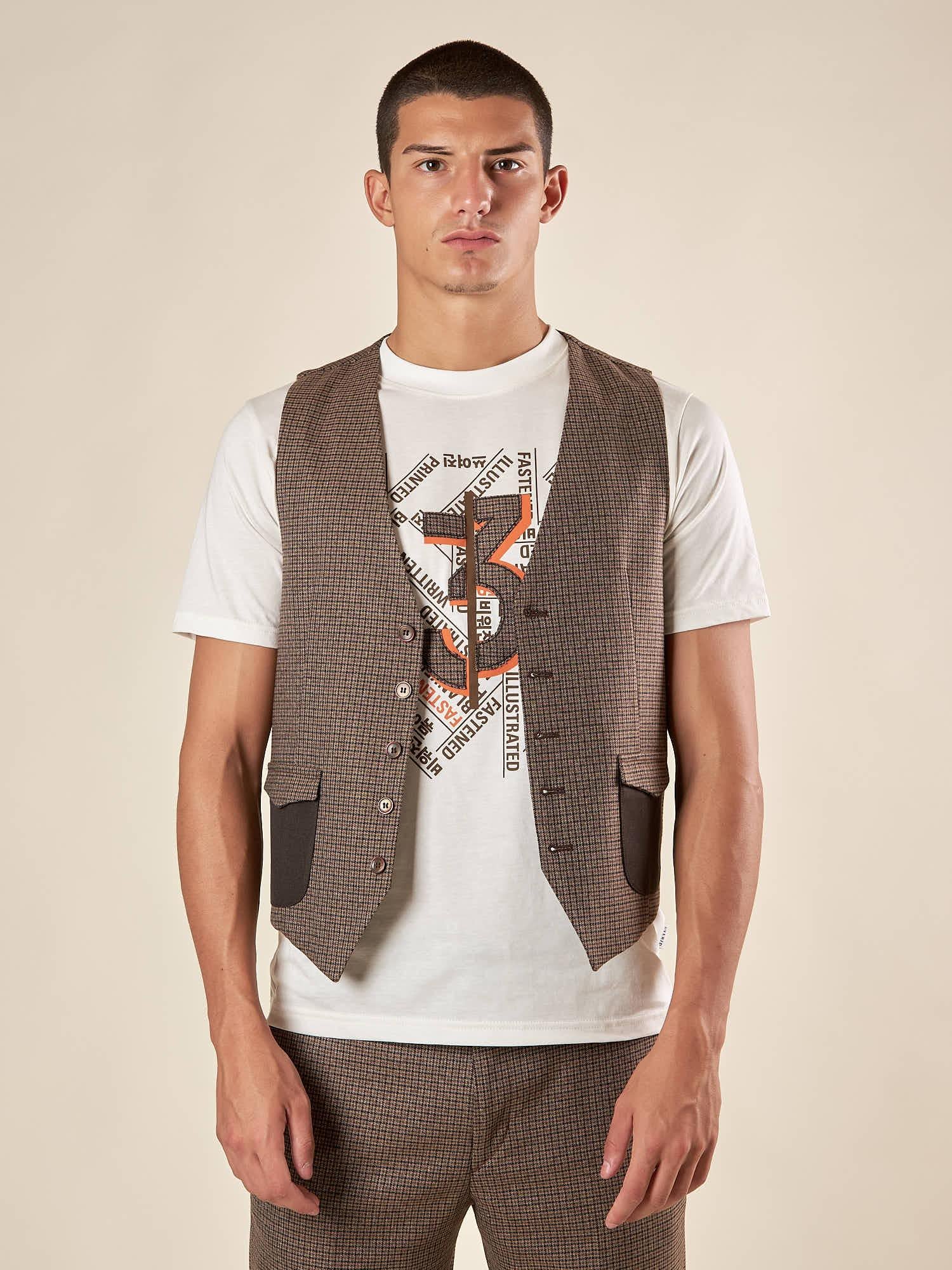 Gilet da Uomo in Tessuto Quadrettini  Dettagli Bicolore e Pattina Fantasia per un Look Unico. OE1F2W5I04 MORO OVER-D 