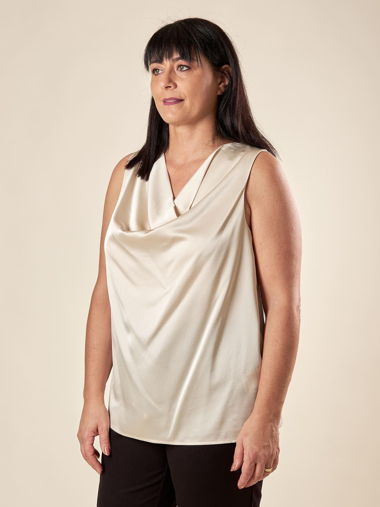 Top Donna Curvy con Giromanica e Scollo Morbido  Raso Davanti, Maglina Lurex Dietro. F453YBFKABUL CREMA Lizalù 