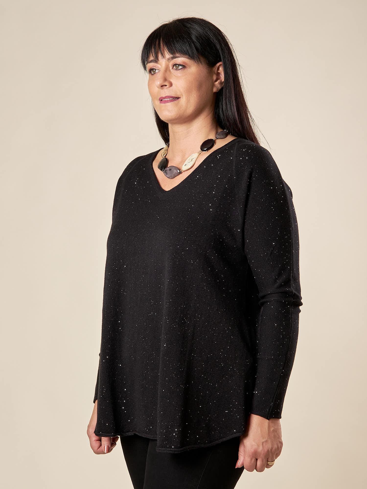 Maglia Donna Curvy in Viscosa  Scollo a V, Manica Raglan e Micro Paillettes Tono su Tono. F768YBFAZ23804 NERO Lizalù 
