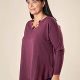Maglia Donna Curvy in Viscosa  Scollo a V, Manica Raglan e Micro Paillettes Tono su Tono. F768YBFAZ23804 BURGUNDY Lizalù 