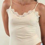 Body donna spalla stretta in pizzo elasticizzato effetto second skin. V7960 BEIGE STUDIO ELEVEN 