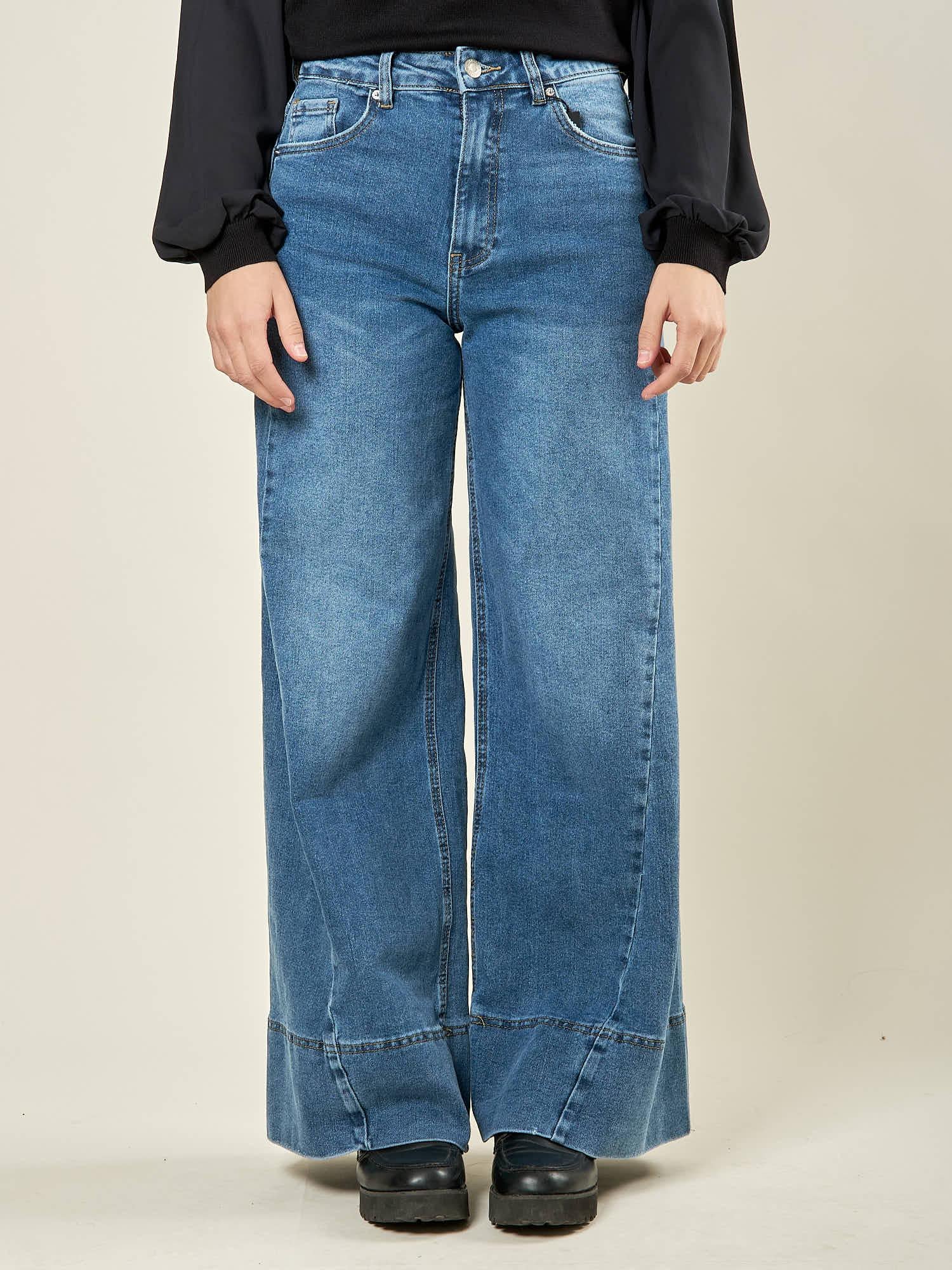 Jeans donna a palazzo. Modello 5 tasche con cuciture laterali. AMR/DX6024 DENIM EXTASY 