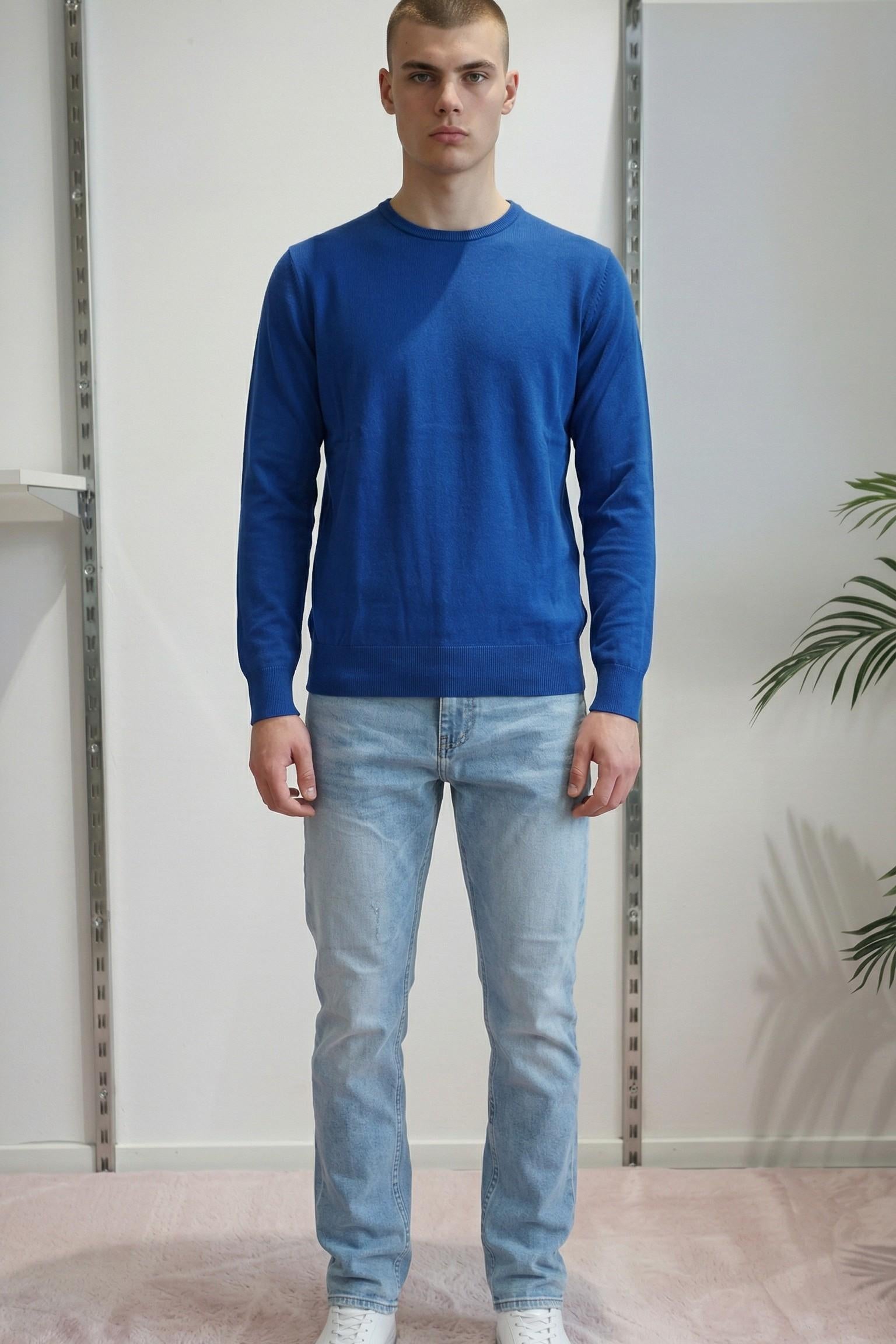 Maglia Uomo 100% Cotone a Manica Lunga  Comfort Naturale e Stile Versatile CON3700900 ROYAL BLUE CONSENSO 
